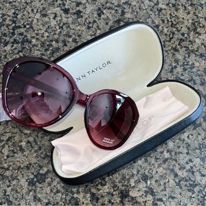 NWT - Ann Taylor oversized pink flare sunglasses! Fabulous for spring!!